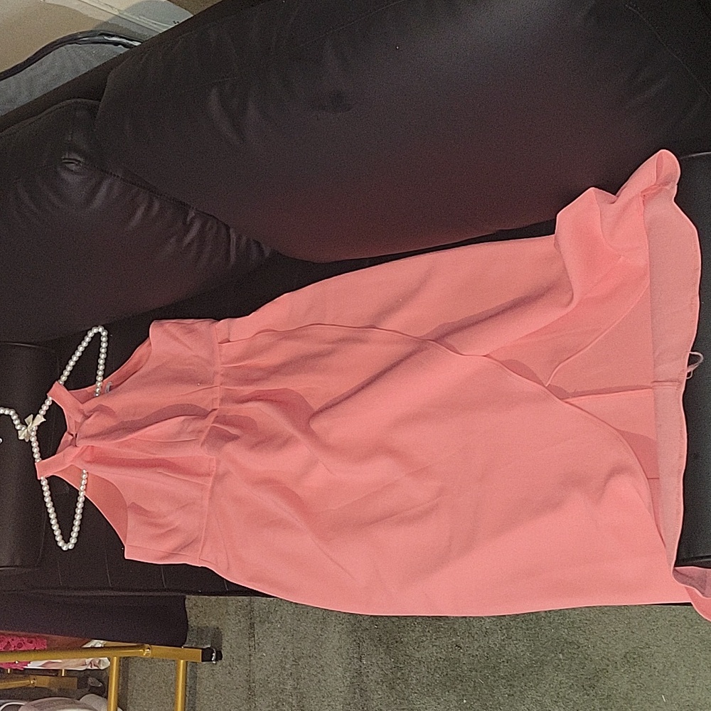 peach color dress